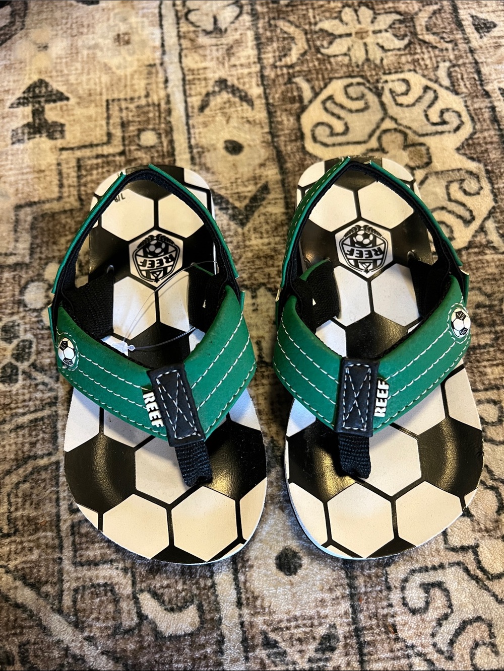 NWOT! Reef Kids Green & Black Soccer Print Flip Flops
